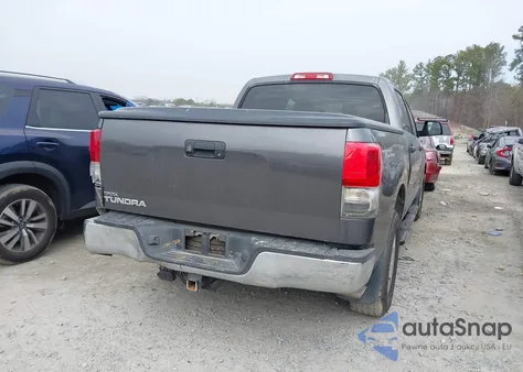 2011 Toyota Tundra Grade 5.7L V8 z USA, uszkodzony, nr VIN 5TFEY5F1XBX103044